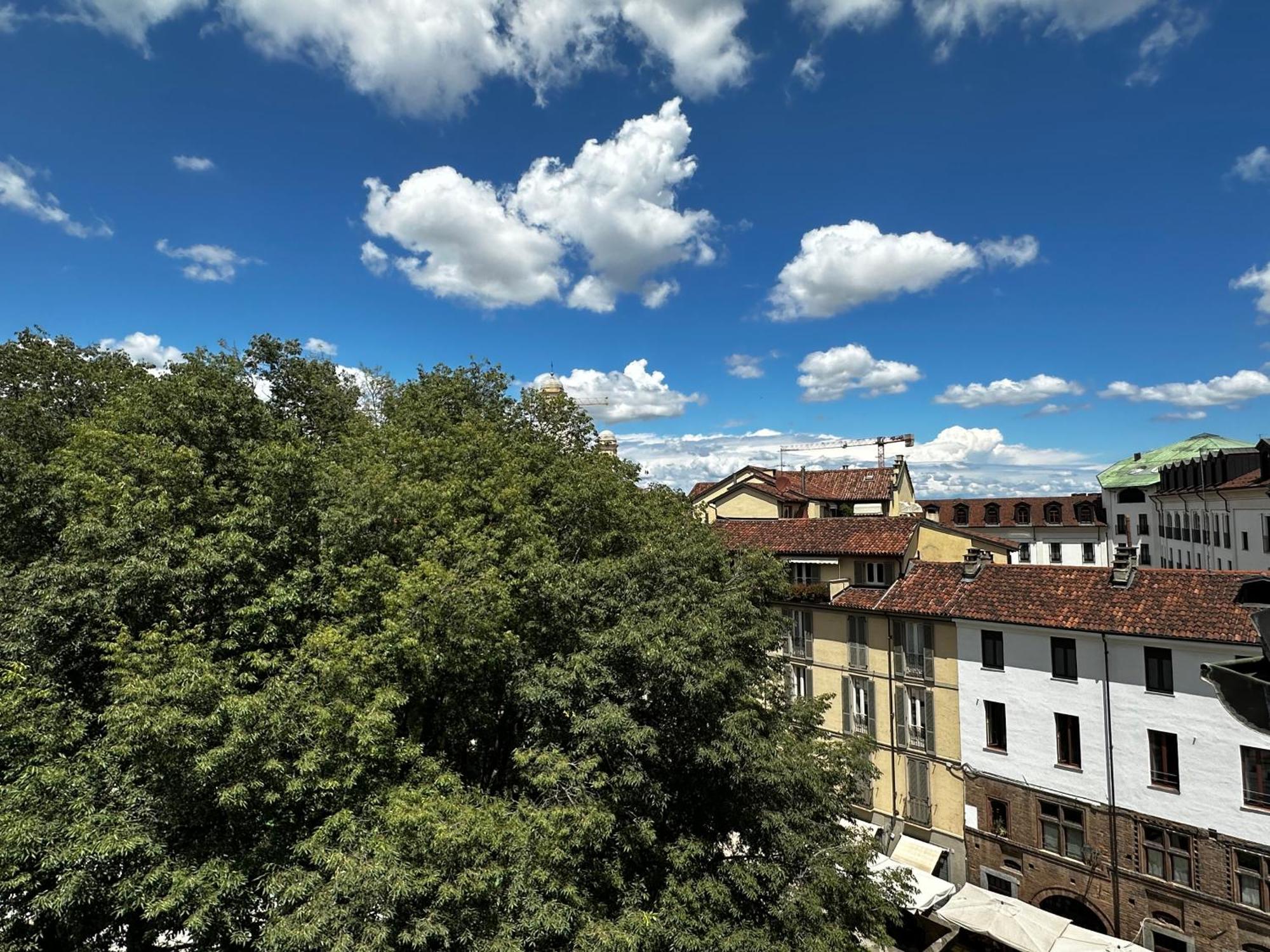 Апартаменты Il Balconcino Del Centro Storico Турин Экстерьер фото